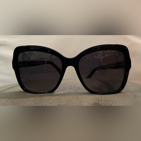 Dolce & Gabbana Accessories - Dolce & Gabbana polarized black sunglasses style 4244